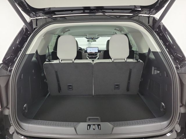 2026 Ford Explorer Active - Photo 8
