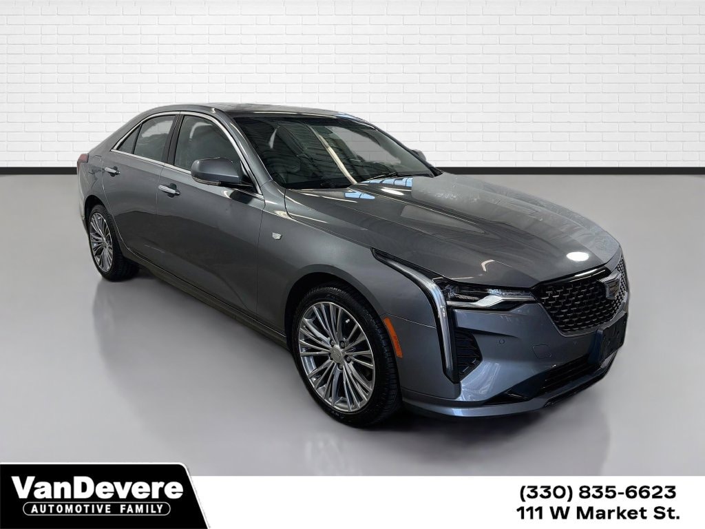 2022 Cadillac CT4