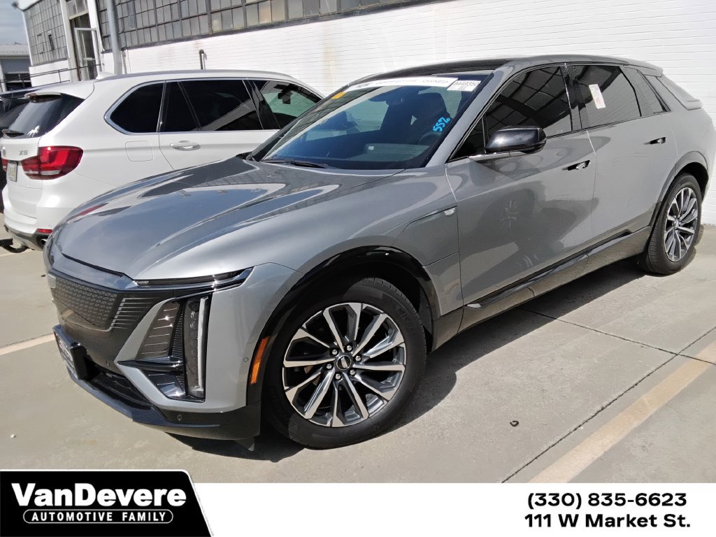 2024 CADILLAC LYRIQ SUV 