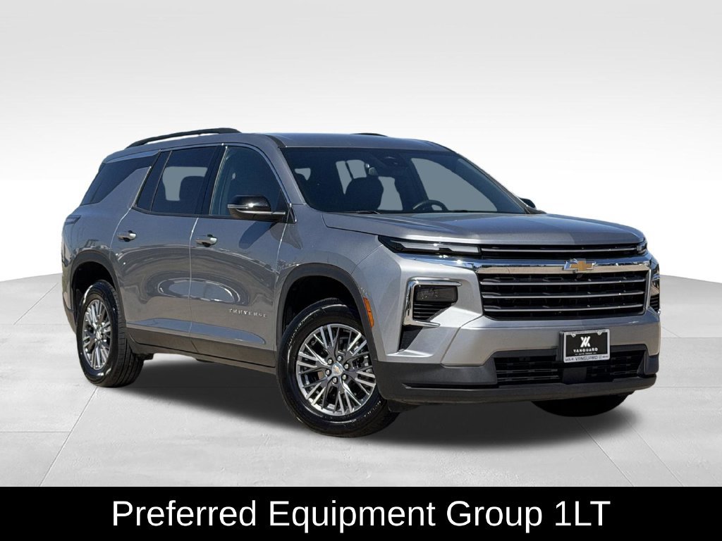 Used 2025 Chevrolet Traverse LT SUV