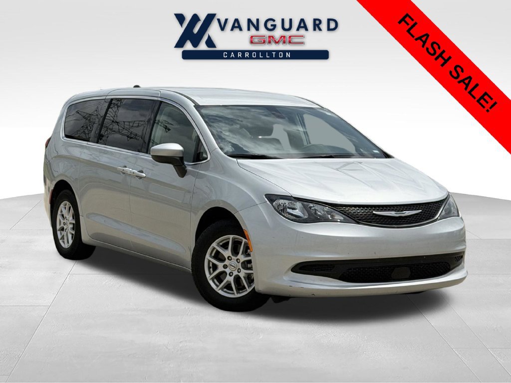 2022 Chrysler Voyager