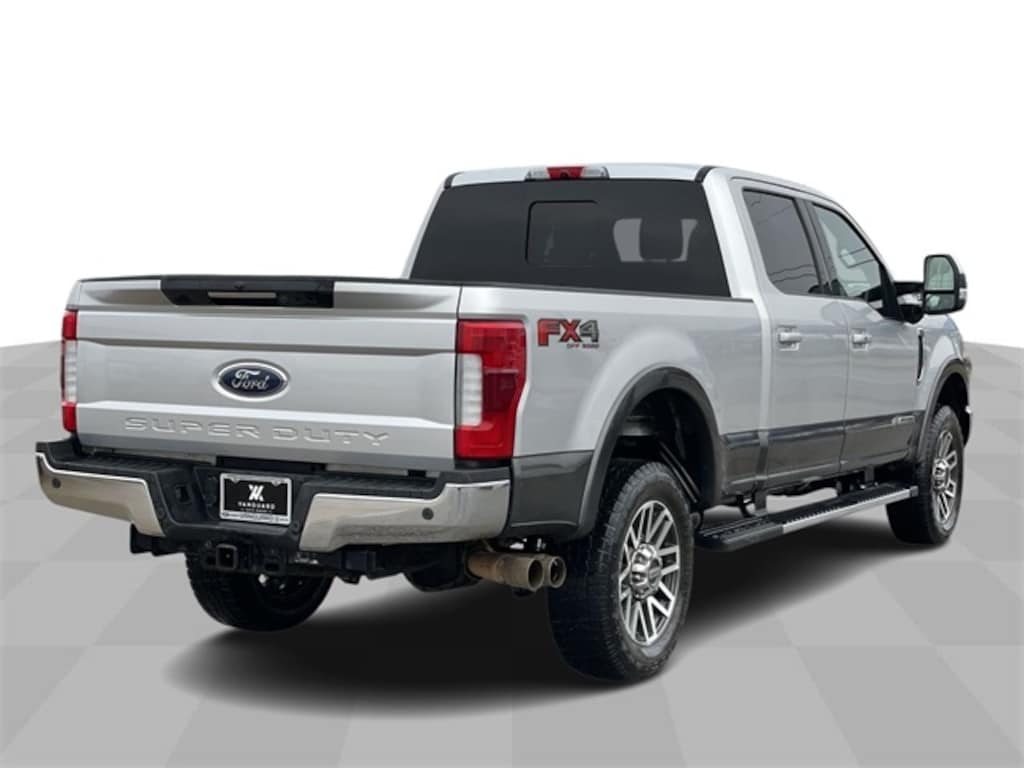 Used 2019 Ford F-250SD Lariat Truck
