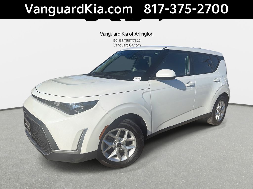 Certified 2025 Kia Soul LX Tech PKG Hatchback