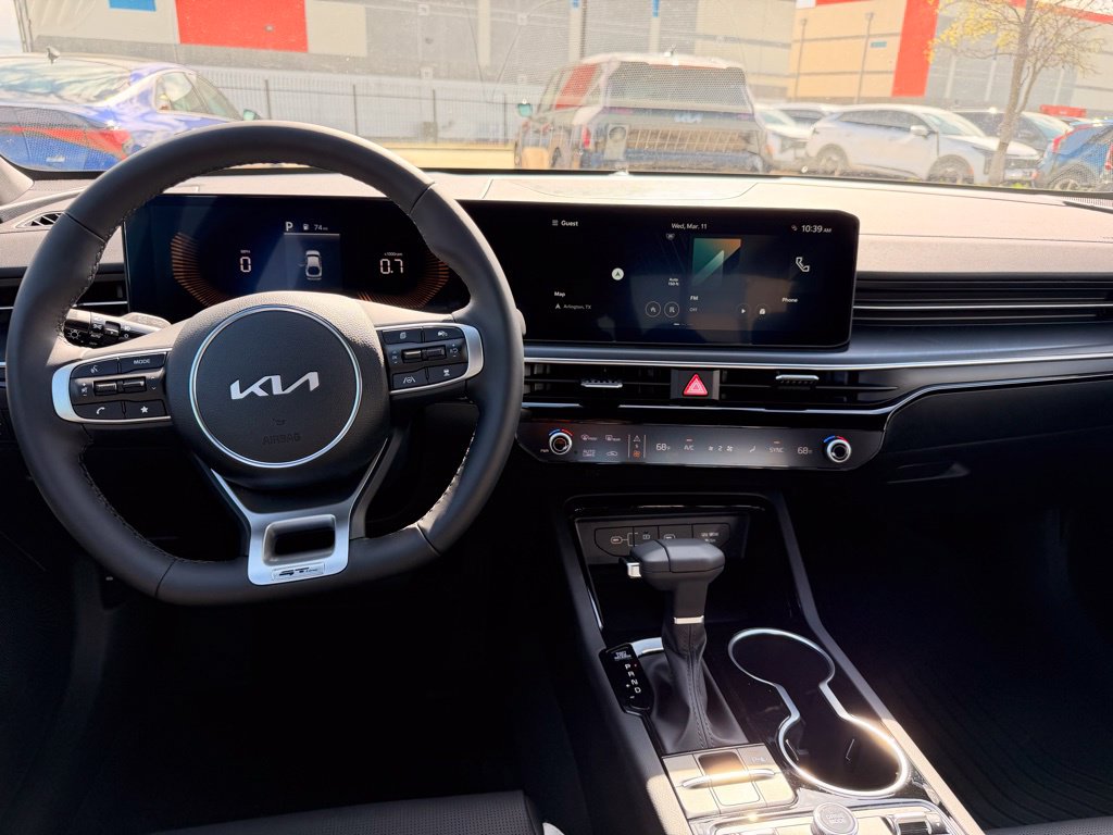 2026 Kia K5 GT-Line - Photo 15