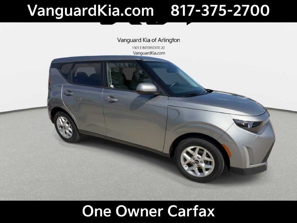 Certified 2025 Kia Soul LX Tech PKG Hatchback