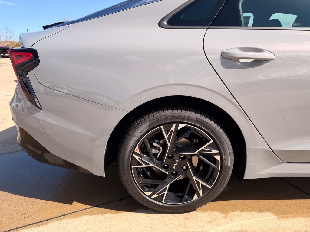 2026 Kia K5 GT-Line - Photo 10
