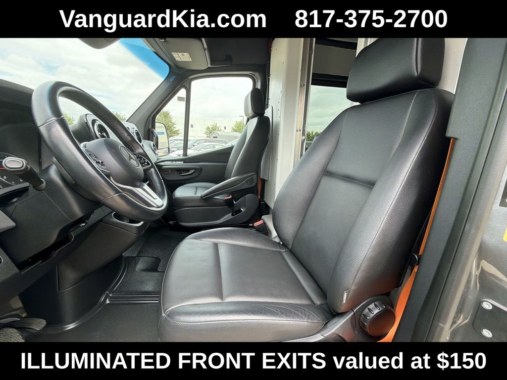 2021 Mercedes-Benz Sprinter Cargo Van Base - Photo 14