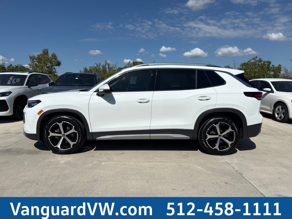 New 2026 Volkswagen Tiguan SE SUV