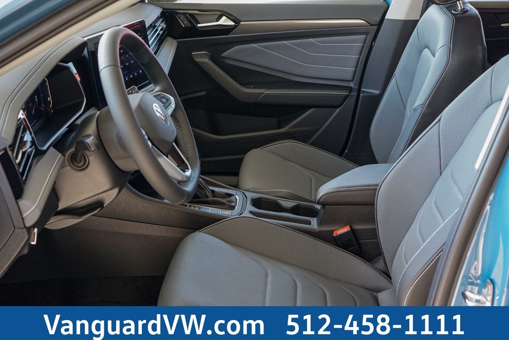 2026 Volkswagen Jetta SEL - Photo 9