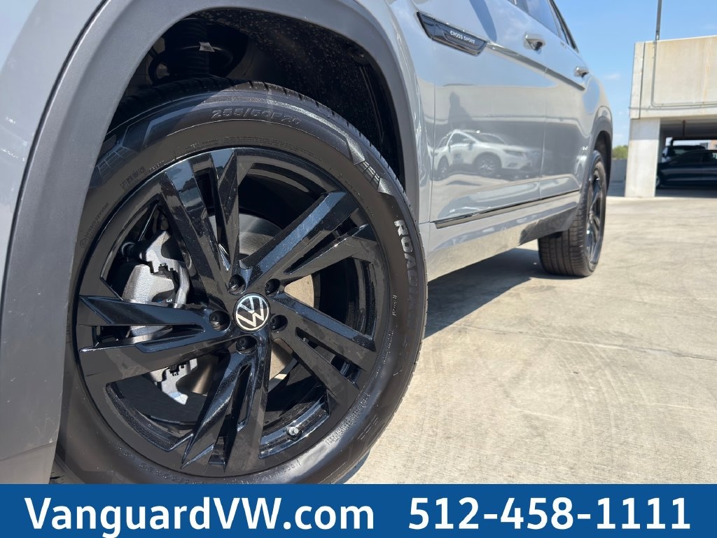 New 2026 Volkswagen Atlas Cross Sport SEL R-Line Black SUV
