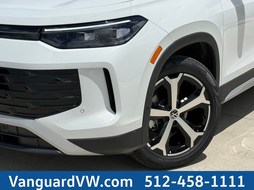 New 2026 Volkswagen Tiguan SE SUV