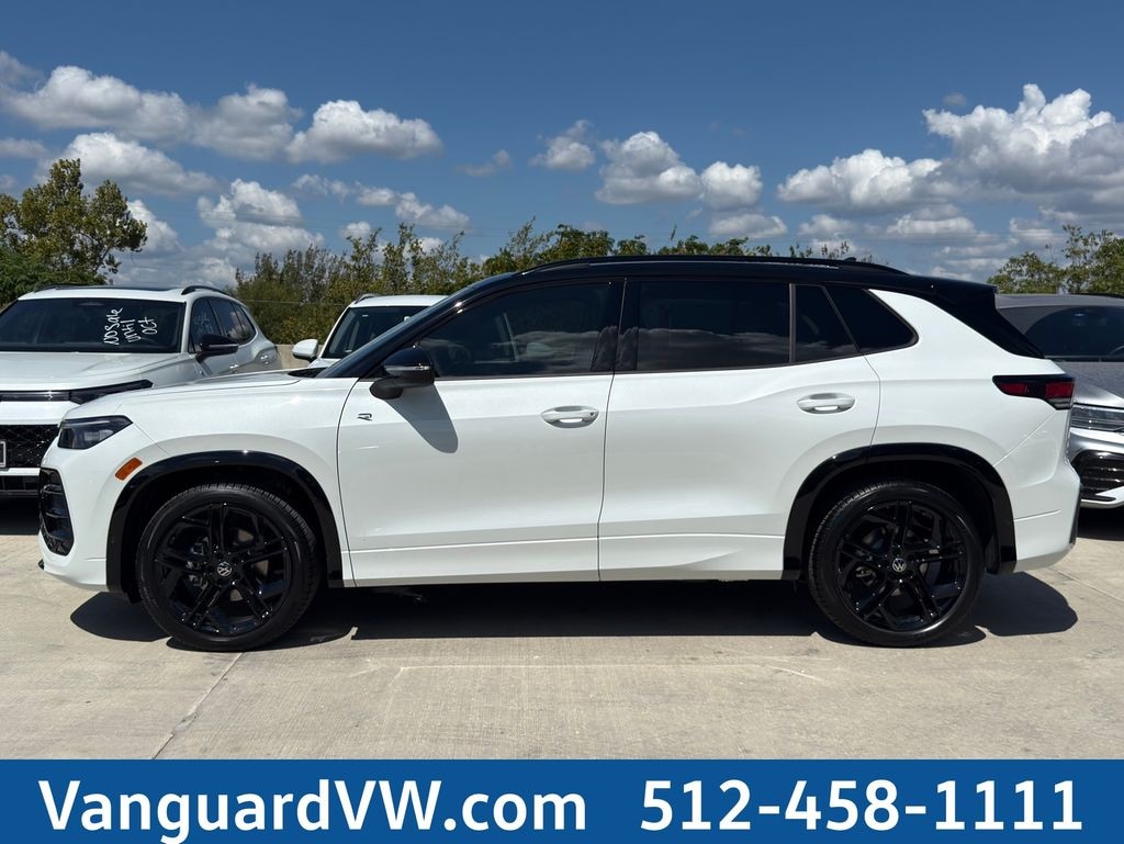 New 2026 Volkswagen Tiguan SE R-Line Black SUV