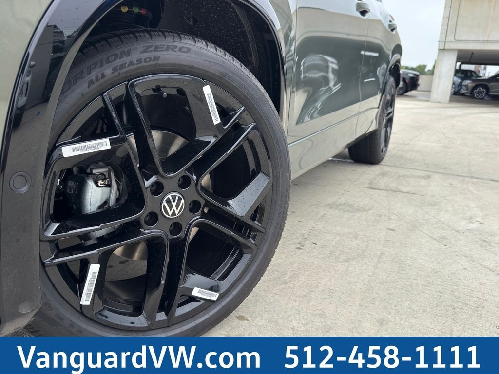 New 2026 Volkswagen Tiguan SE R-Line Black SUV