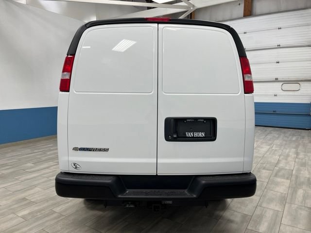 2026 Chevrolet Express Cargo Work Van - Photo 23