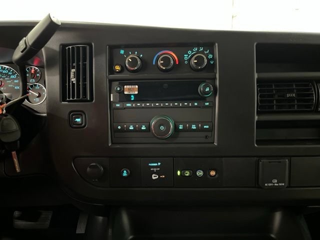 2026 Chevrolet Express Cargo Work Van - Photo 10
