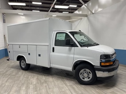 2025 Chevrolet Express Cutaway 3500 1WT Cutaway Van