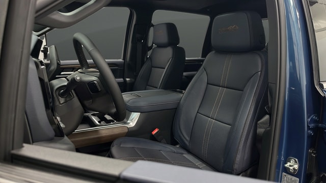 2026 Chevrolet Silverado 2500 HD High Country - Photo 8