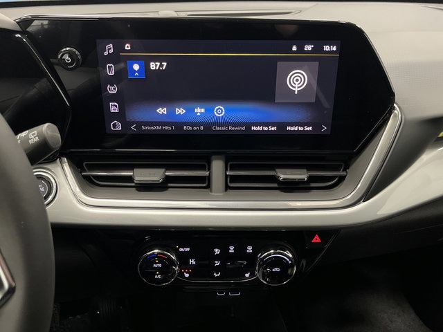2026 Chevrolet Trax LT - Photo 8