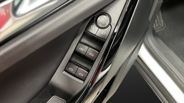 2026 Chevrolet Equinox LT - Photo 21