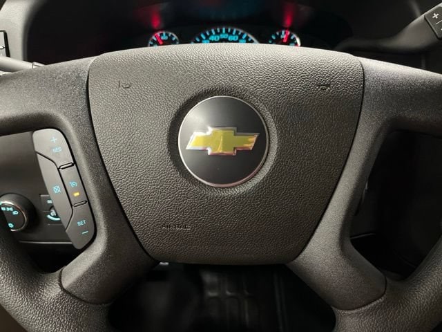 2026 Chevrolet Express Cargo Work Van - Photo 12
