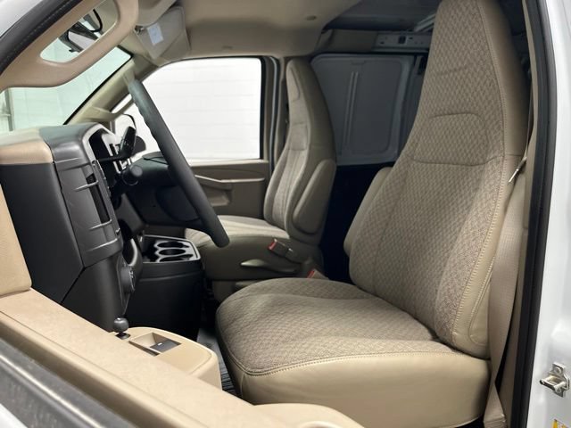2026 Chevrolet Express Cargo Work Van - Photo 7