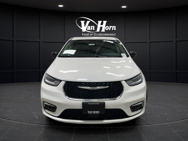 Used 2024 Chrysler Pacifica Hybrid Select Minivan/Van