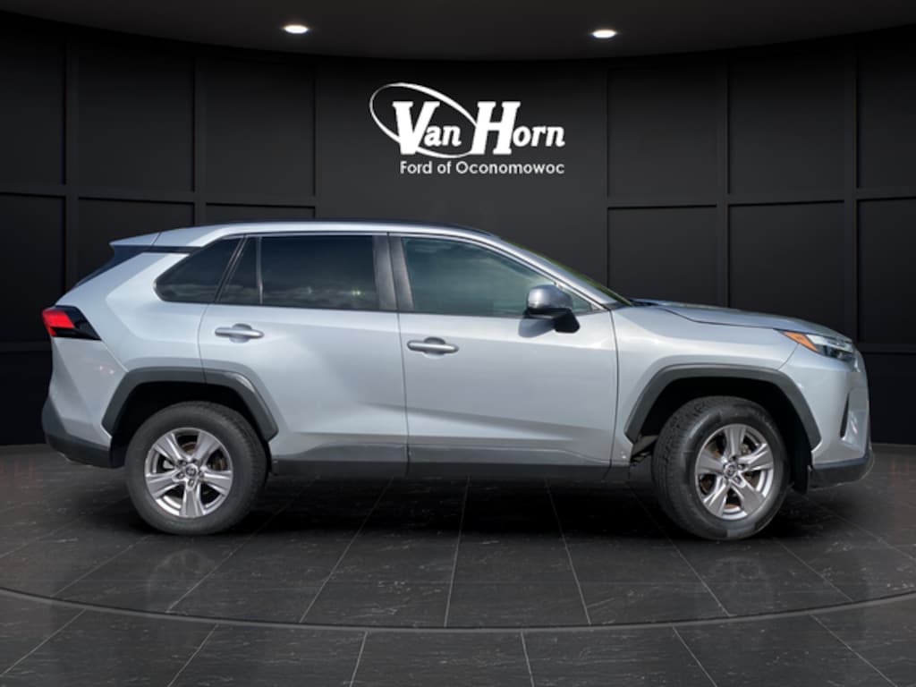 Used 2022 Toyota RAV4 XLE SUV