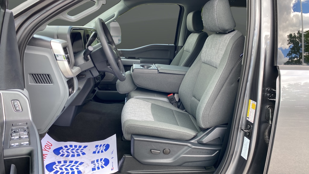 2026 Ford F-250 Super Duty XLT - Photo 9