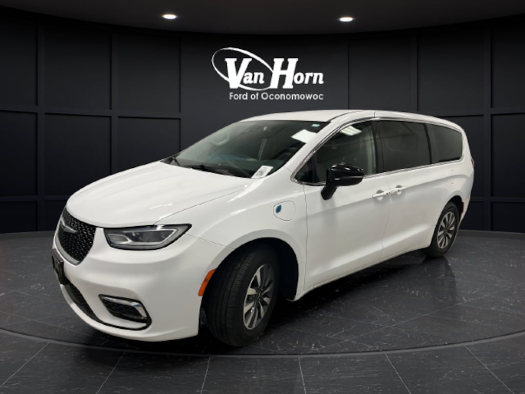 Used 2024 Chrysler Pacifica Hybrid Select Minivan/Van