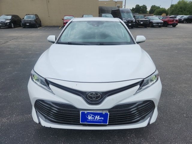 Used 2019 Toyota Camry LE with VIN 4T1B11HK8KU753297 for sale in Oconomowoc, WI