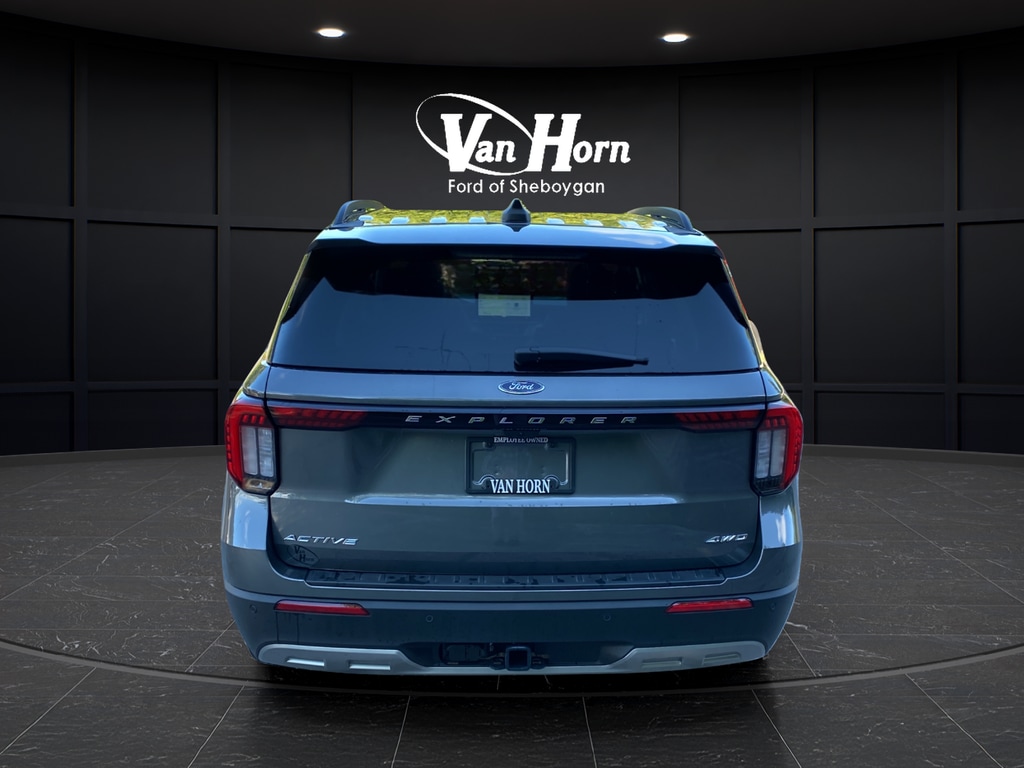 2026 Ford Explorer Active - Photo 6