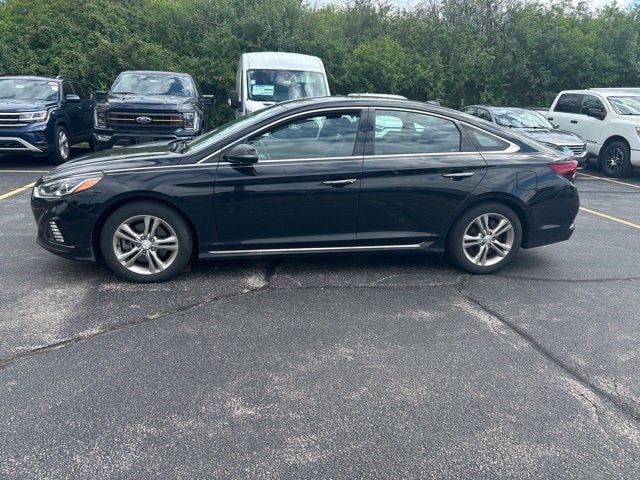 Used 2019 Hyundai Sonata Sport with VIN 5NPE34AF1KH736586 for sale in Oconomowoc, WI