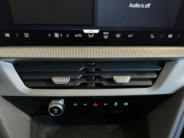 2026 Ford Explorer Active - Photo 20