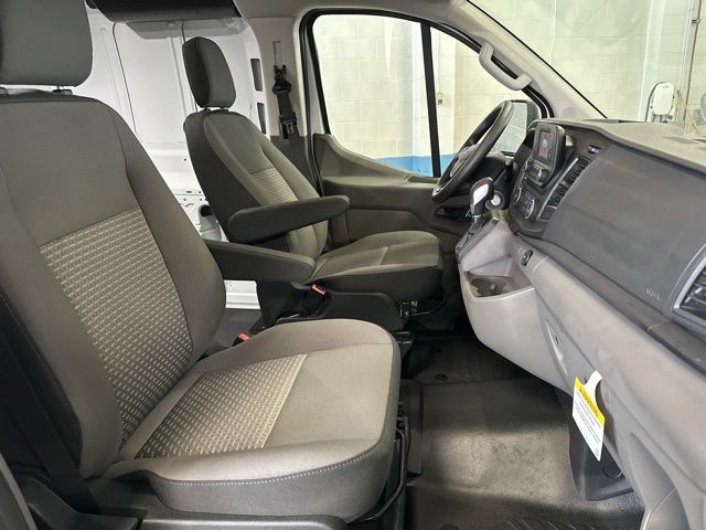 2025 Ford Transit Van Base - Photo 10