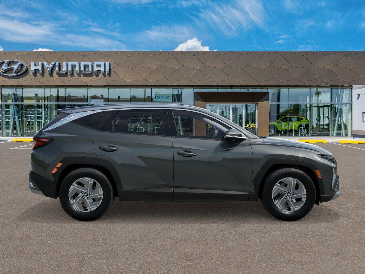 2026 Hyundai Tucson Blue SE - Photo 6