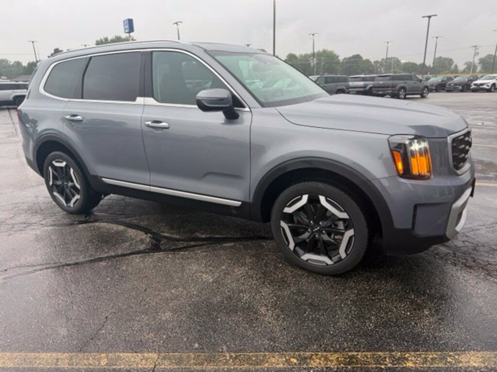Used 2025 Kia Telluride S SUV