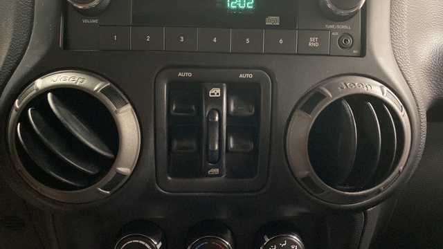 2016 Jeep Wrangler Unlimited Sport - Photo 19