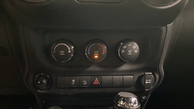 2016 Jeep Wrangler Unlimited Sport - Photo 16