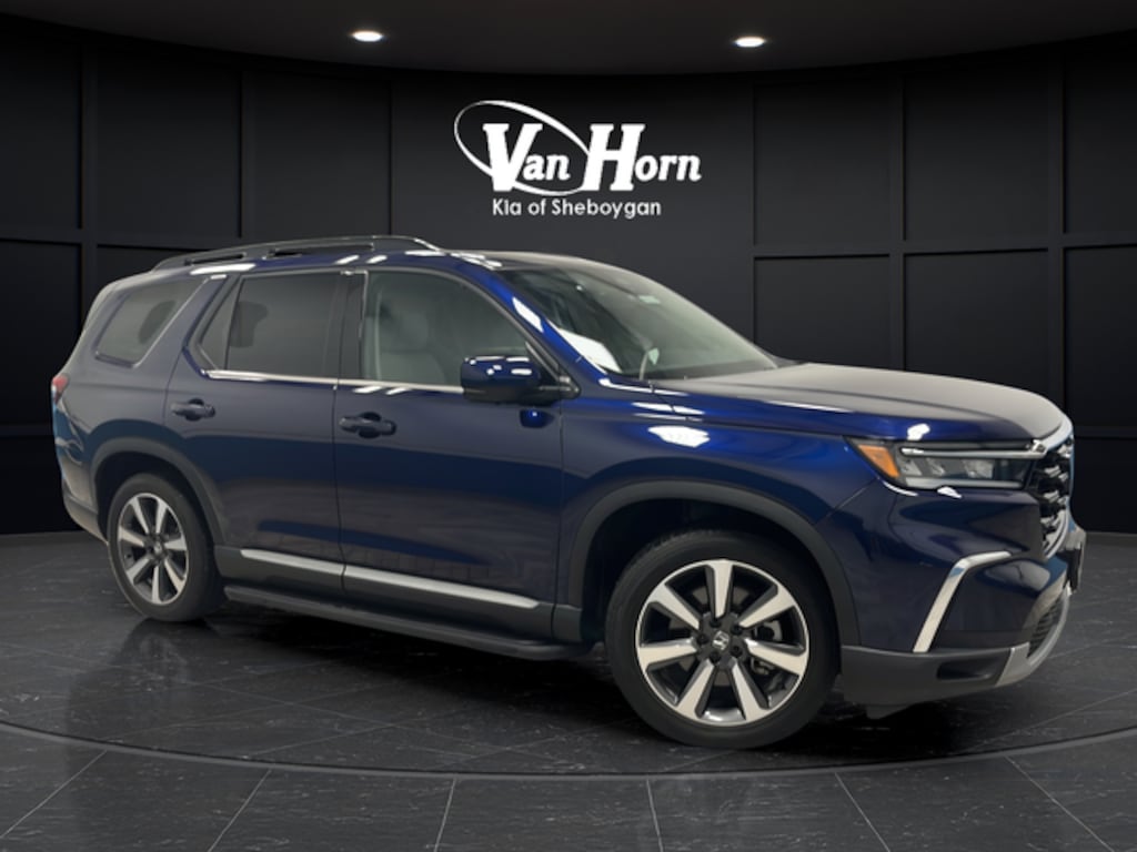 Used 2024 Honda Pilot Elite SUV
