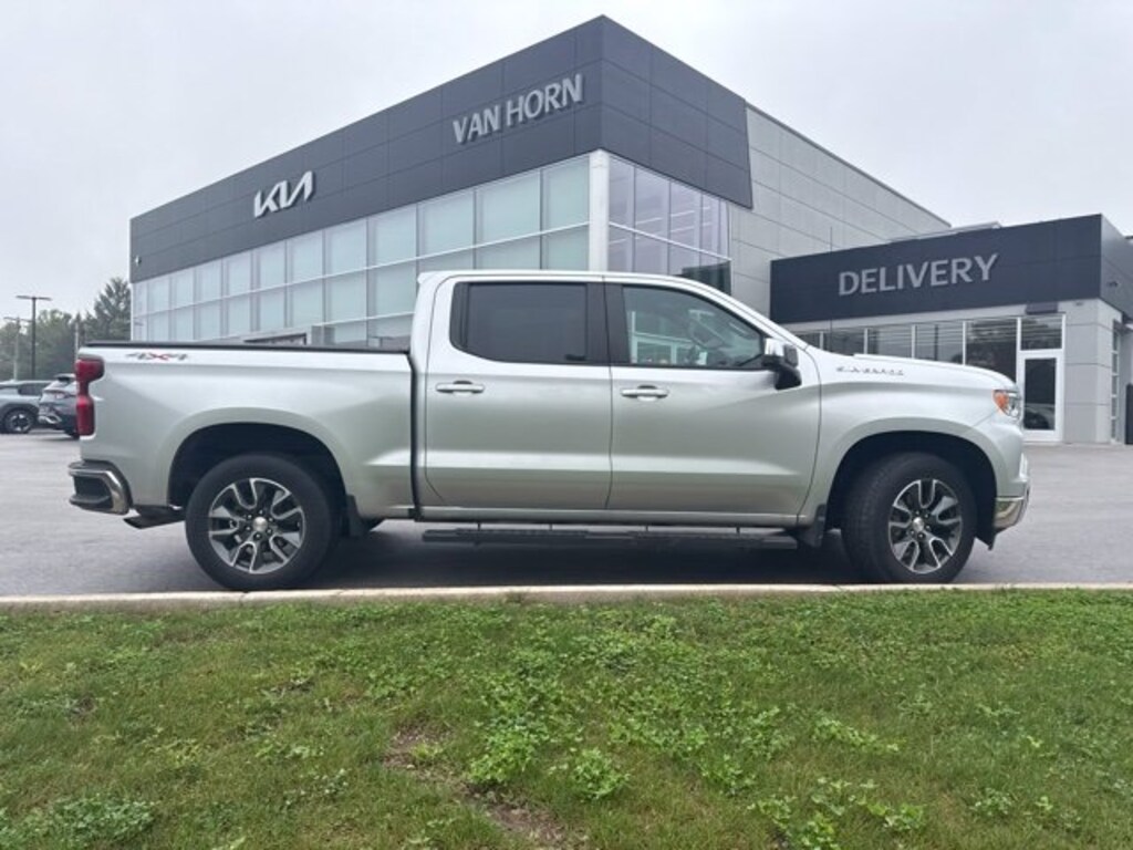 Used 2022 Chevrolet Silverado 1500 LT Truck