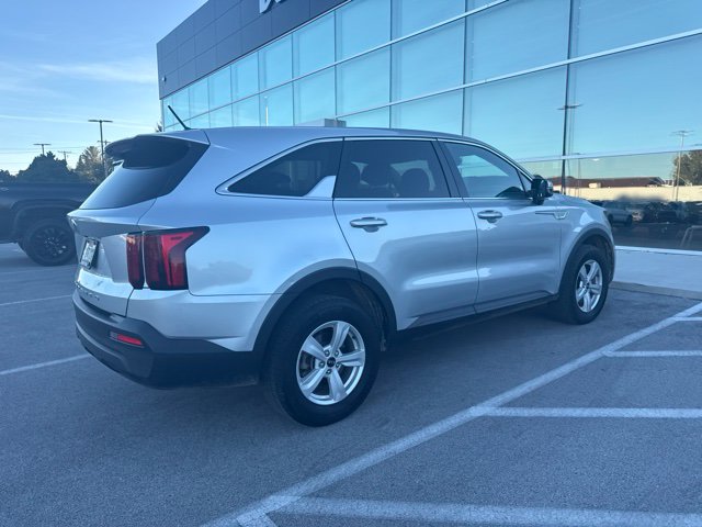 Used 2021 Kia Sorento LX SUV