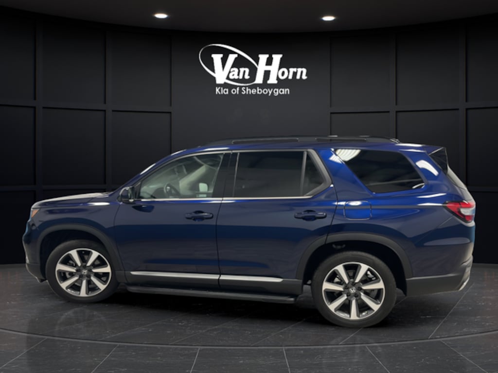 Used 2024 Honda Pilot Elite SUV