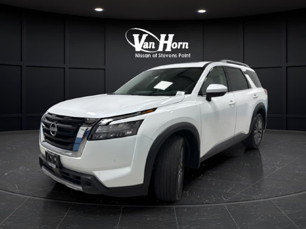 Used 2025 Nissan Pathfinder SL SUV