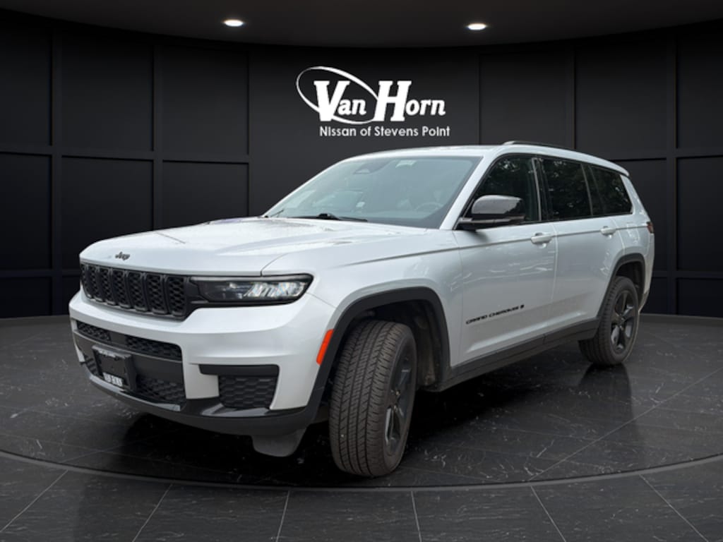Used 2023 Jeep Grand Cherokee L Altitude SUV