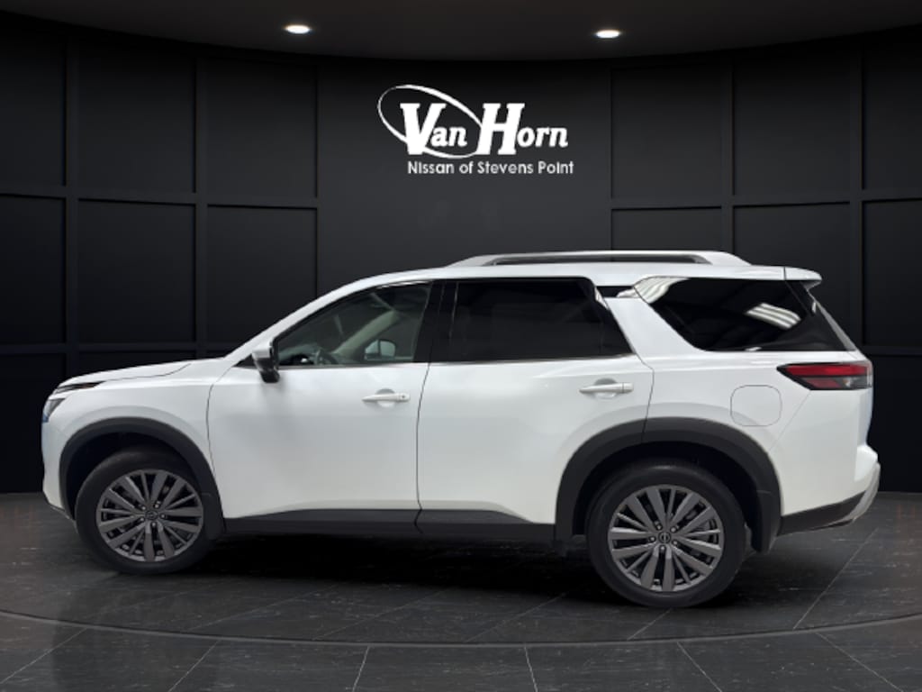 Used 2025 Nissan Pathfinder SL SUV