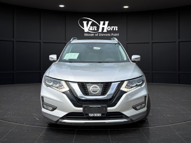 Used 2017 Nissan Rogue SL with VIN 5N1AT2MV7HC796586 for sale in Stevens Point, WI