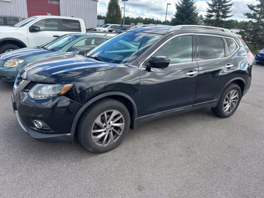 Used 2016 Nissan Rogue SL SUV