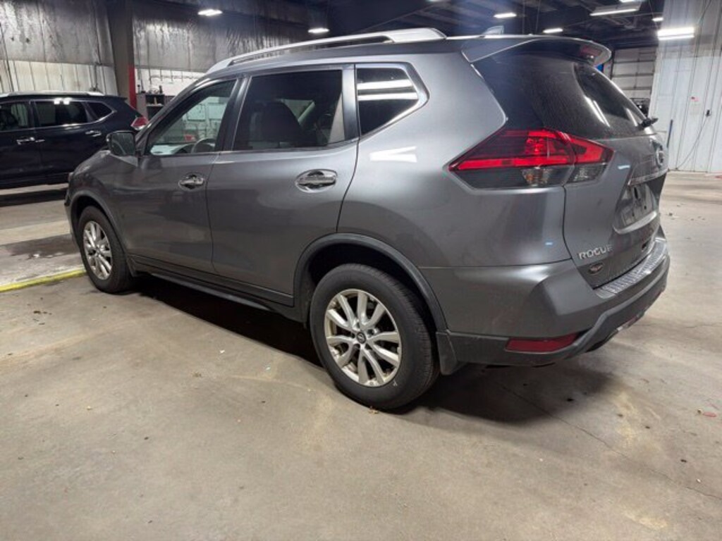 Used 2017 Nissan Rogue SV SUV