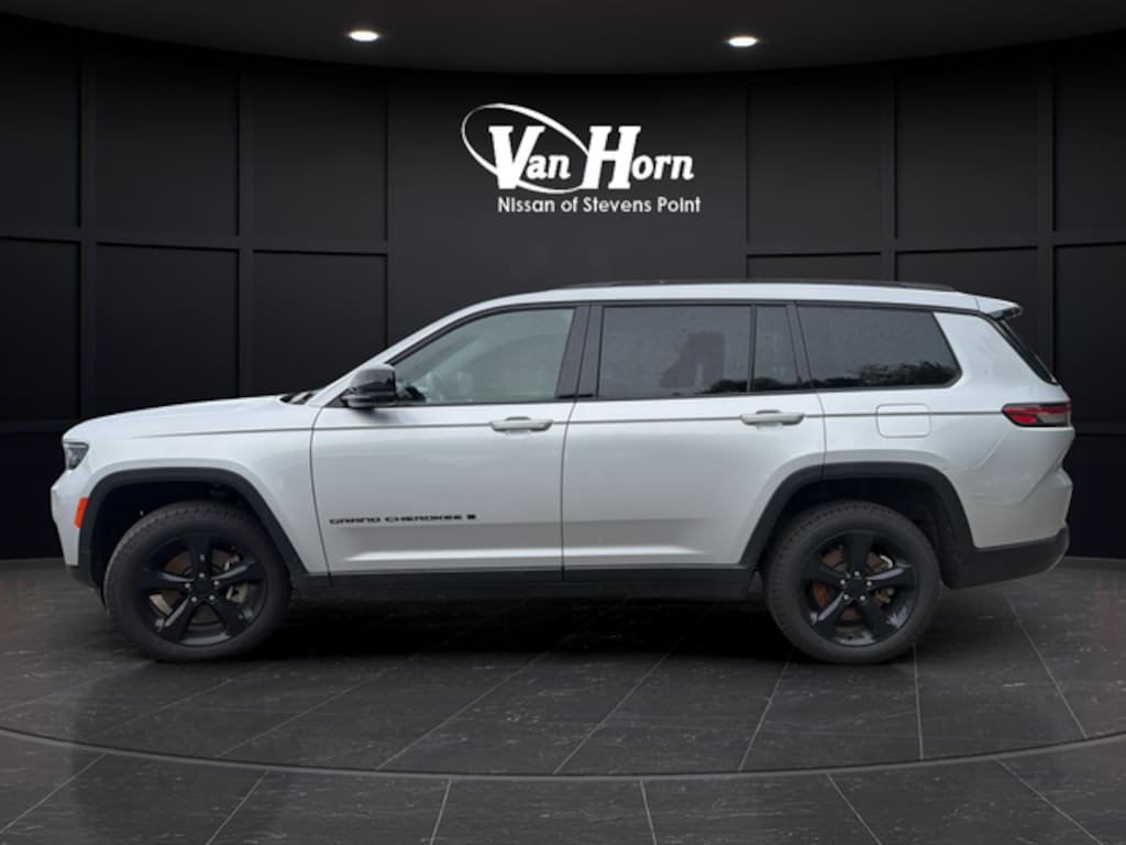 Used 2023 Jeep Grand Cherokee L Altitude SUV