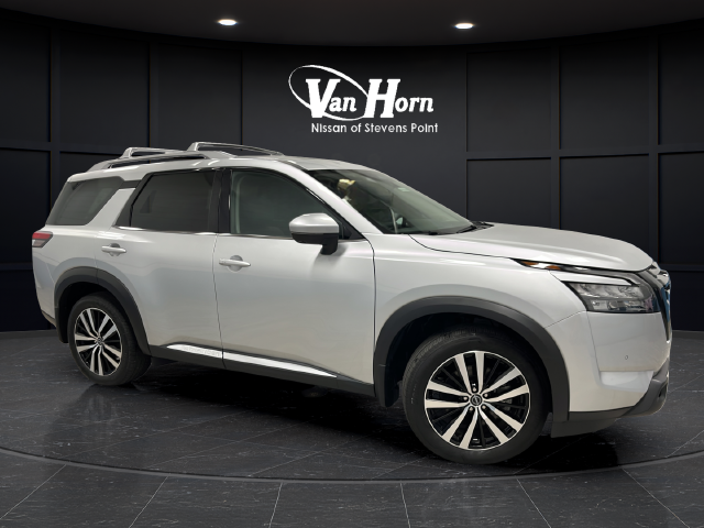 Used 2025 Nissan Pathfinder Platinum SUV